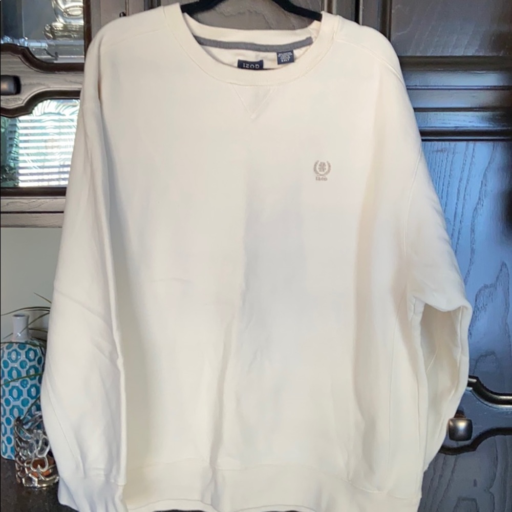 Izod sweatshirt